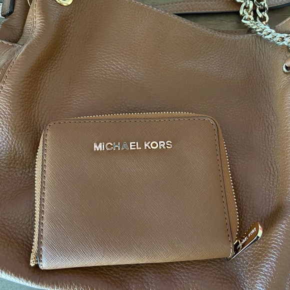Michael Kors Shoulder Tote & Wallet - Picture 13 of 13